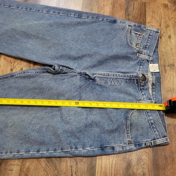 Carharrt Men's Relaxed Fit Straight Denim Workwear Jeans Size 40x36 - Picture 4 of 8